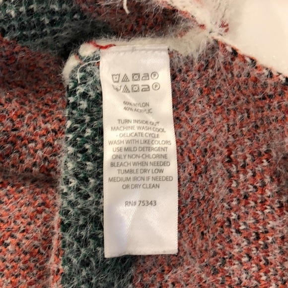 Shrinking violet sweater cherry white fluffy soft SZ  XS - Picture 9 of 9